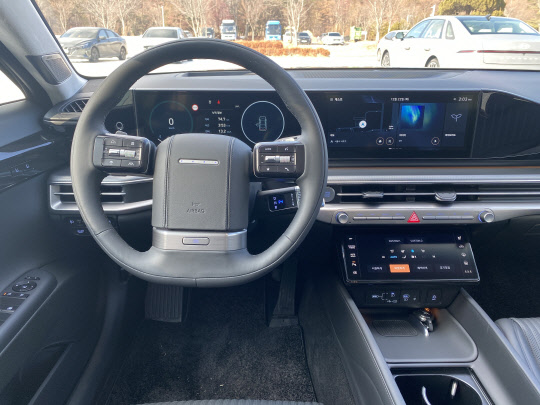 디 올 뉴 그랜저 하이브리드 운전석. 이상현 기자